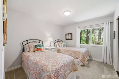 15153 Sunrise Drive NE, Bainbridge Island, WA 98110 - Photo 32