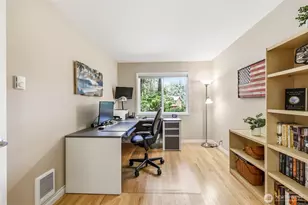 15153 Sunrise Drive NE, Bainbridge Island, WA 98110 - Photo 20