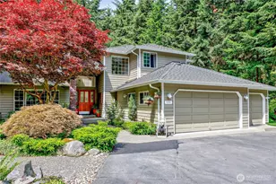 15153 Sunrise Drive NE, Bainbridge Island, WA 98110 - Photo 2