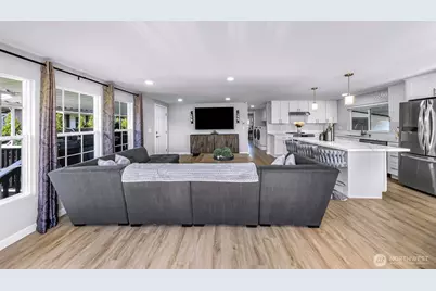 5900 64th Street NE #6, Marysville, WA 98270 - Photo 6