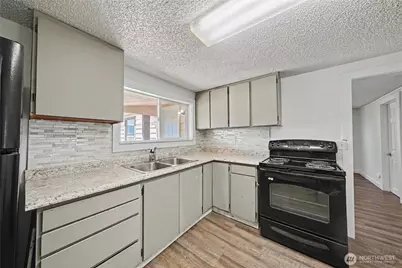 68 N Nevada Avenue, East Wenatchee, WA 98802 - Photo 16
