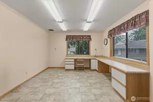 299 Cedar Ln, Longview, WA 98632 - Photo 8