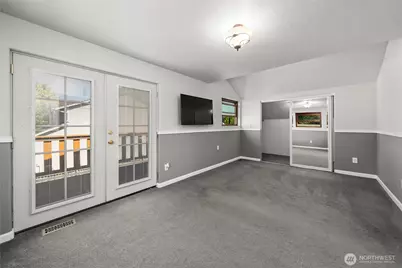 928 127th Street Street Ct E, Tacoma, WA 98445 - Photo 18