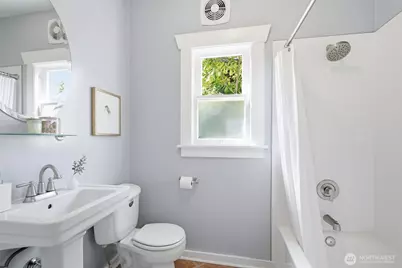 5521 12 Avenue NE, Seattle, WA 98105 - Photo 18