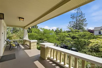 5521 12 Avenue NE, Seattle, WA 98105 - Photo 4