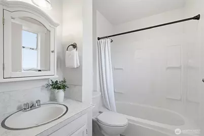 5521 12 Avenue NE, Seattle, WA 98105 - Photo 38