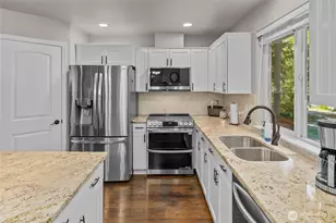 21550 N Terra Ln SE, Yelm, WA 98597 - Photo 10