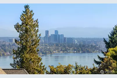 3402 E Spring Street, Seattle, WA 98122 - Photo 12