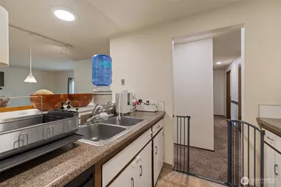 6616 6618 51st Avenue E, Tacoma, WA 98443 - Photo 6