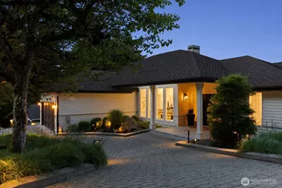 7712 89th Place SE, Mercer Island, WA 98040 - Photo 2