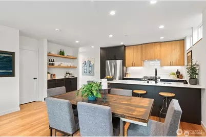4116 A Burke Avenue N, Seattle, WA 98103 - Photo 10