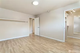 23011 Marine View Dr S, Des Moines, WA 98198 - Photo 16