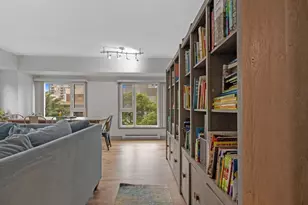 121 Vine St, Seattle, WA 98121 - Photo 8