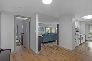121 Vine St, Seattle, WA 98121 - Photo 10