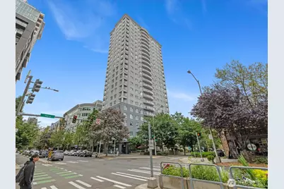 121 Vine Street #303, Seattle, WA 98121 - Photo 36