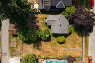 1244 Grant St, Bellingham, WA 98225 - Photo 1