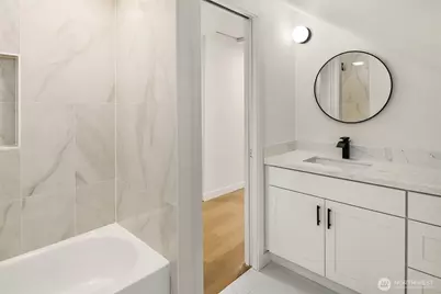 11726 10th Avenue S, Seattle, WA 98168 - Photo 14