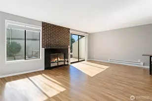 1802 Maple Ln, Kent, WA 98030 - Photo 2