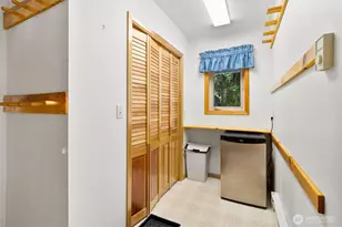 7101 Rainier Way, Glacier, WA 98244 - Photo 18