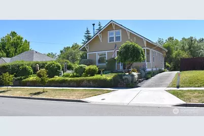 673 SW Chehalis Avenue, Chehalis, WA 98532 - Photo 1
