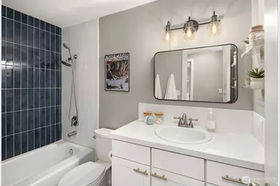 5501 11th Avenue NW #204, Seattle, WA 98107 - Photo 16