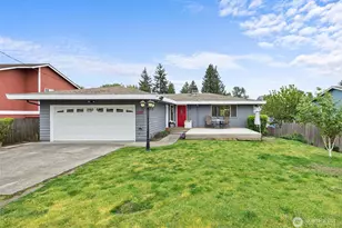 2001 NE 12th St, Renton, WA 98056 - Photo 2