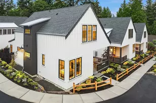 2218 NE 125th St, Seattle, WA 98125 - Photo 4