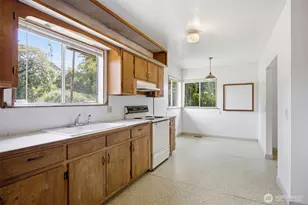 1251 Humboldt St, Bellingham, WA 98225 - Photo 10
