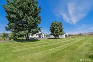 2735 4th St, East Wenatchee, WA 98802 - Photo 28