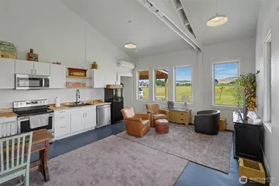 2735 4th Street, East Wenatchee, WA 98802 - Photo 20