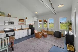 2735 4th St, East Wenatchee, WA 98802 - Photo 20