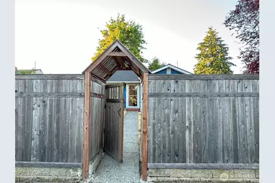 5005 N 30th Street, Tacoma, WA 98407 - Photo 2