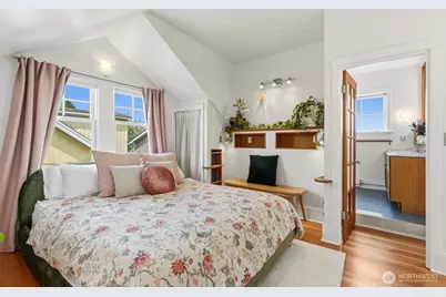 360 Howe Street, Seattle, WA 98109 - Photo 20