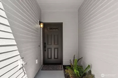312 164th Street SW #D2, Lynnwood, WA 98087 - Photo 2