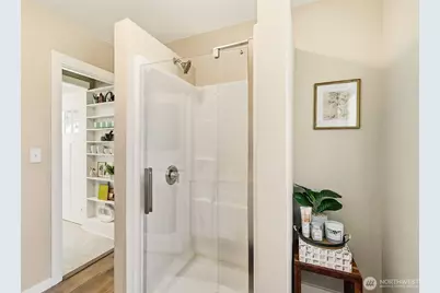 8123 49th Avenue S, Seattle, WA 98118 - Photo 10