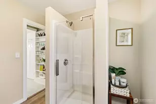 8123 49th Ave S, Seattle, WA 98118 - Photo 10
