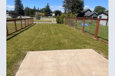 124 Mitchell Street, Sumas, WA 98295 - Photo 32