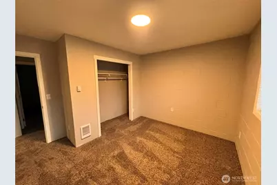 124 Mitchell Street, Sumas, WA 98295 - Photo 12