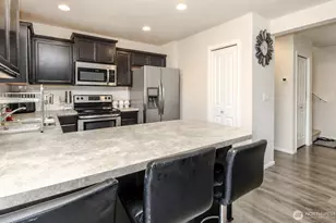10557 190th St E, Puyallup, WA 98374 - Photo 4