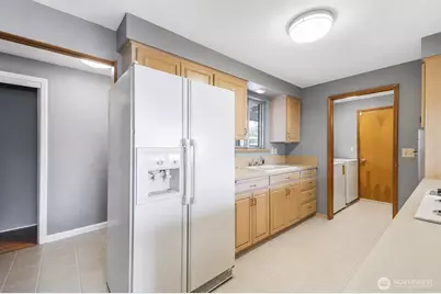 9015 Winona Street SW, Lakewood, WA 98498 - Photo 2