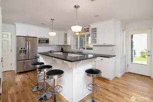 645 18th Ave W, Kirkland, WA 98033 - Photo 16