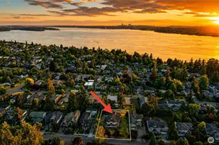 645 18th Ave W, Kirkland, WA 98033 - Photo 1