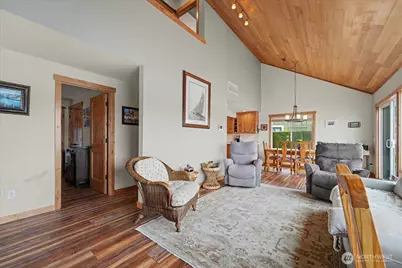 1386 S Lakeshore Road, Chelan, WA 98816 - Photo 18