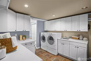 528 W Lake Sammamish Pkwy SE, Bellevue, WA 98008 - Photo 24