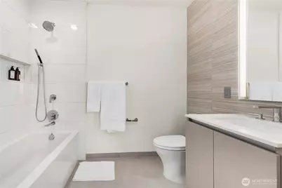 2510 6th Avenue #3802, Seattle, WA 98121 - Photo 14