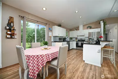 9103 74th Street SE, Snohomish, WA 98290 - Photo 16