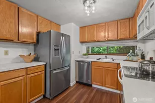 4005 145th Ave NE, Bellevue, WA 98007 - Photo 8