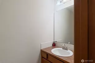 509 E Division St, Arlington, WA 98223 - Photo 10