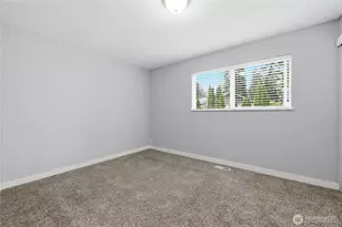 6911 Vandermark Rd E, Bonney Lake, WA 98391 - Photo 18