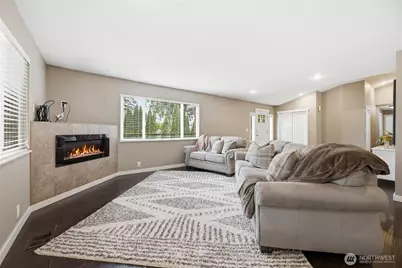 6911 Vandermark Road E, Bonney Lake, WA 98391 - Photo 8